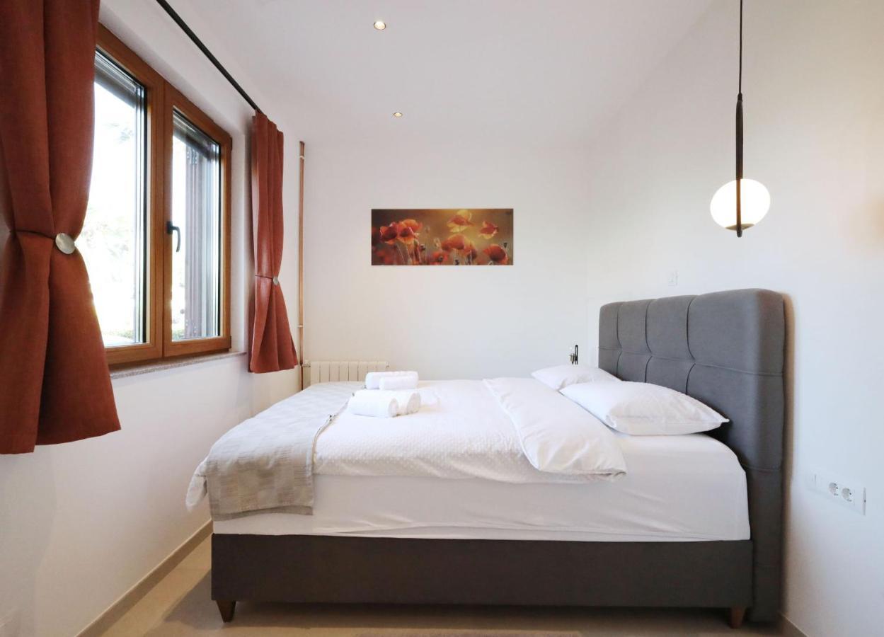 Apartments Maestral เมดูลิน ภายนอก รูปภาพ